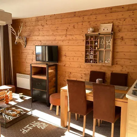 Bel Avec Piscine, Sauna Et Parkings A - Fr-1-464-217 Apartment Pralognan-la-Vanoise